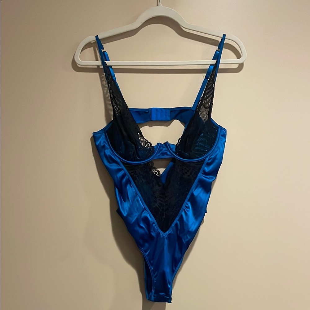 1970s Blue Lace & Satin Bodysuit‎